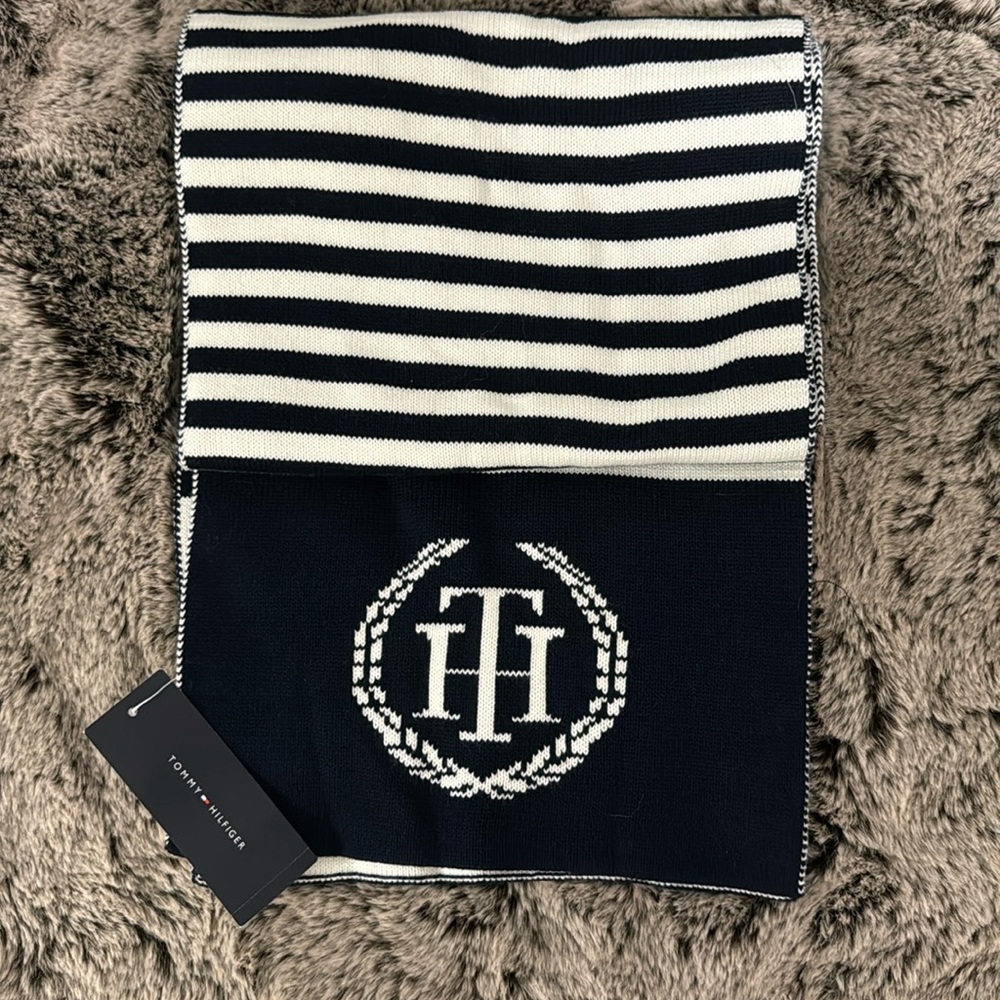 Tommy Hilfiger - Stripe Scarf - Black/Cream